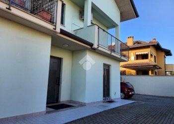 Three-room apartment Via S. Cristoforo, Casorezzo - photo 2