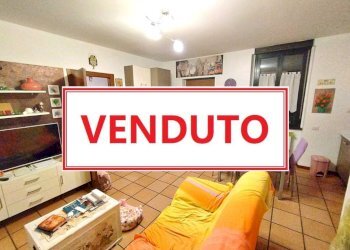 Salone - Bilocale via Brescia, 31, Legnano - foto 1