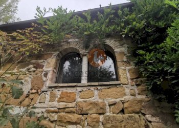 Facciata - Rustico Frazione Montesecco, Pergola - foto 36