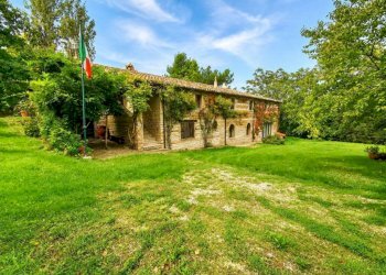 Terreno - Rustico Frazione Montesecco, Pergola - foto 1