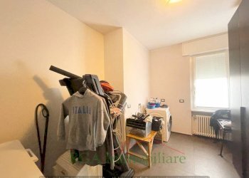 Stanza arredata - Villa via Aldo Moro, 14, Trescore Balneario - foto 11