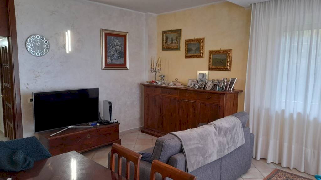 Salone - Casa indipendente Monte Grimano Terme - foto 3