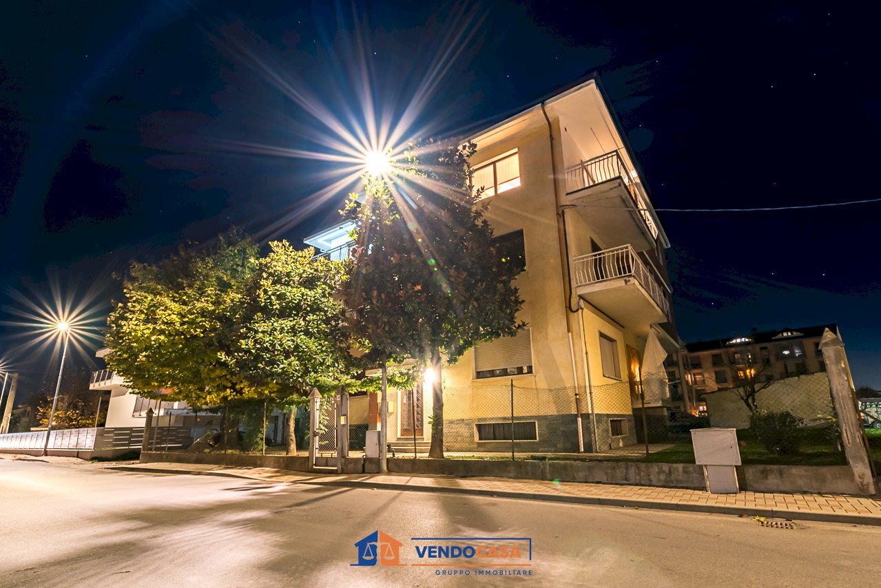 Two-room apartment Bra - photo 1