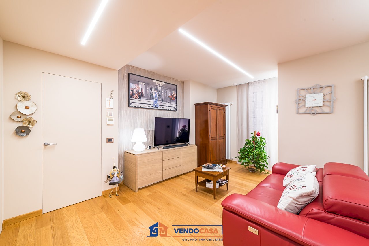 Two-room apartment Bra - photo 2