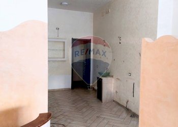 Locale Commerciale Via Ferrante Imparato, Napoli (zona San Giovanni a Teduccio) - foto 12