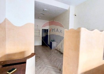 Locale Commerciale Via Ferrante Imparato, Napoli (zona San Giovanni a Teduccio) - foto 13