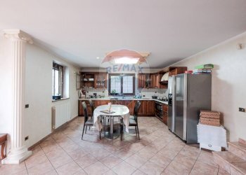 Villa Unifamiliare VIA SANTA CHIARA, Carobbio degli Angeli - foto 13