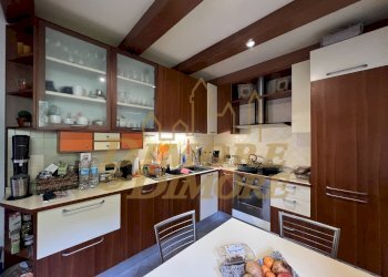 Cucina.JPG - Appartamento Maccagno con Pino e Veddasca - foto 26