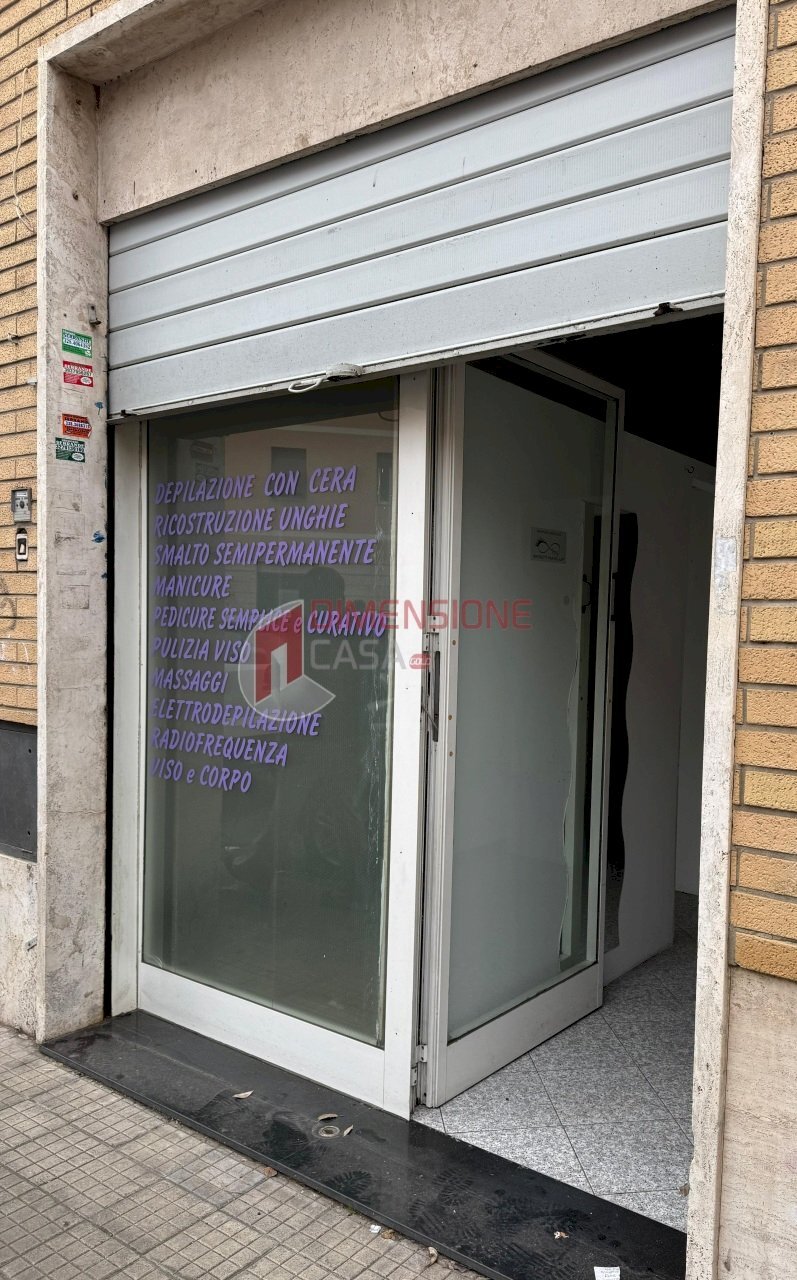 WhatsApp Image 2024-12-09 at 11.19.34.jpeg - Commercial Premises via delle rondini, Roma - photo 1