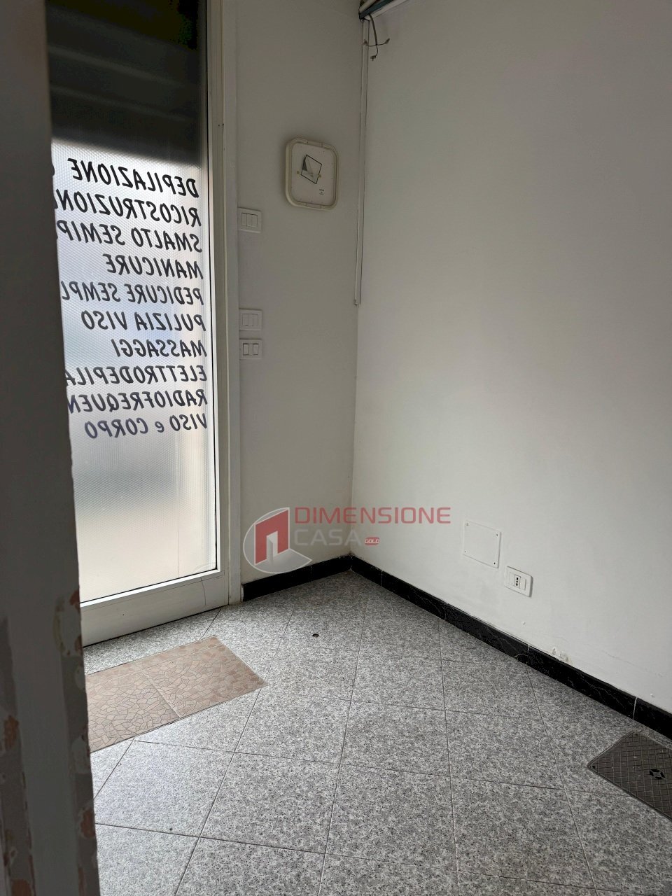 WhatsApp Image 2024-12-09 at 11.18.57.jpeg - Commercial Premises via delle rondini, Roma - photo 3