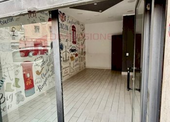 WhatsApp Image 2024-11-25 at 11.52.31(1).jpeg - Commercial Premises via delle rondini, Roma - photo 5