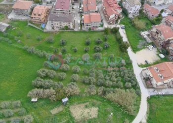 TERRENO - Agricultural land Contrada Santo Stefano 80, Silvi - photo 1