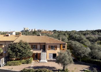 Villa Bifamiliare Via San Simplicio, n., Sassari - foto 2