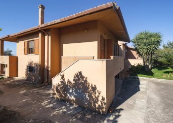 Villa Bifamiliare Via San Simplicio, n., Sassari - foto 12