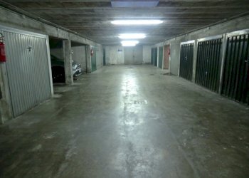 Posto Auto Ferrara - foto 4