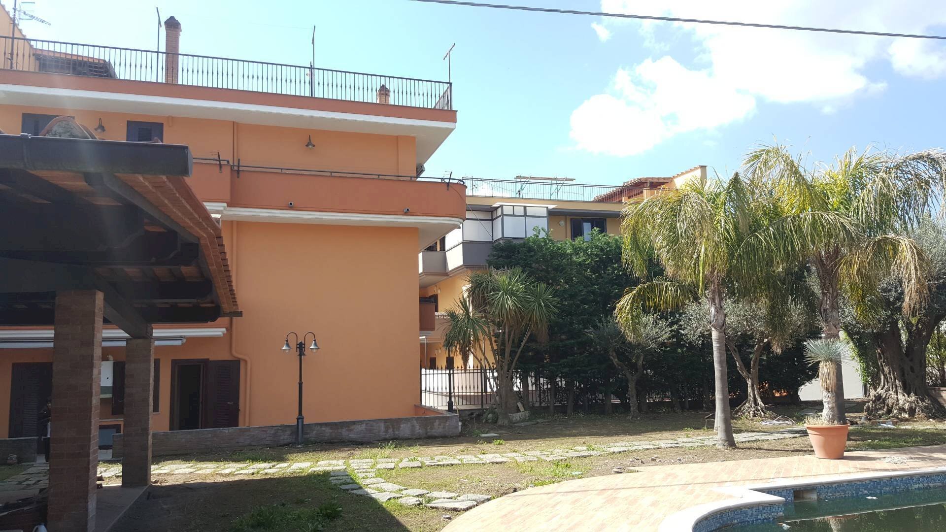 Villa Unifamiliare Via Carmignano, Maddaloni - foto 1