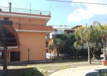 Villa Unifamiliare Via Carmignano, Maddaloni - foto 1