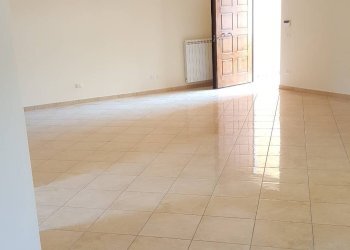 Villa Unifamiliare Via Carmignano, Maddaloni - foto 2