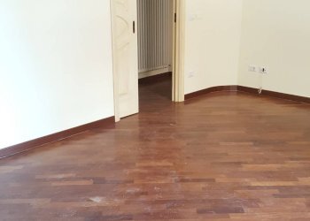 Villa Unifamiliare Via Carmignano, Maddaloni - foto 13