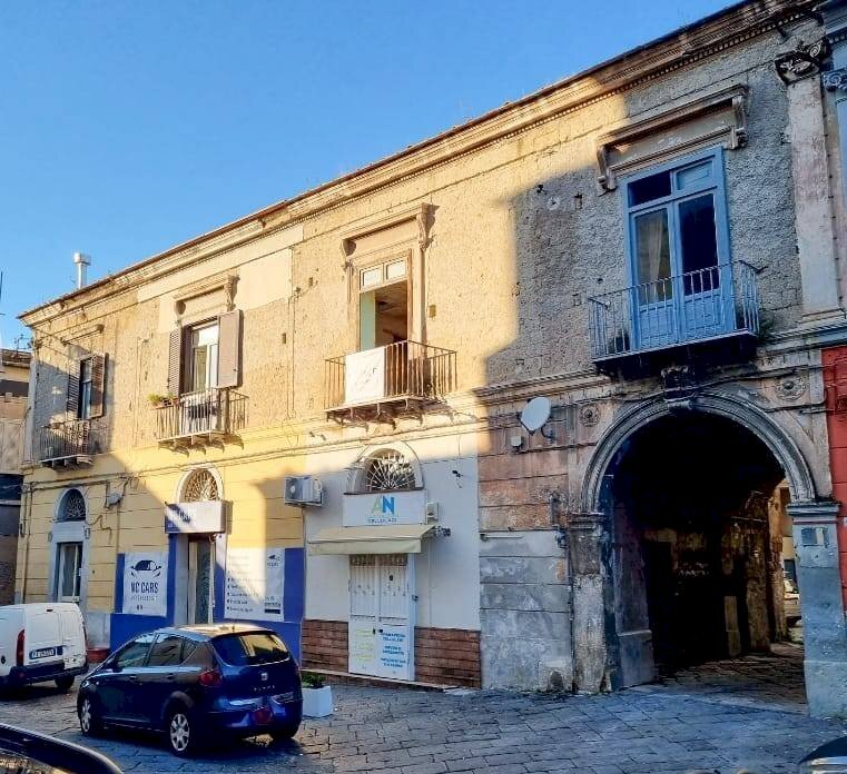 Three-room apartment Via San Francesco D'Assisi, Maddaloni - photo 1