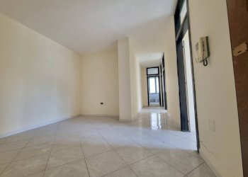 Commercial Activity Via Pietro Colletta, Maddaloni - photo 4