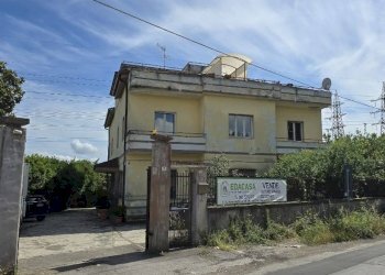 Casa indipendente via Mondo, Caserta - foto 1