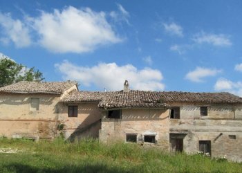 Facciata - Rustico via San Giovanni, 11, Polverigi - foto 2