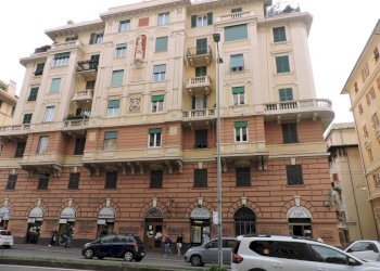 Facciata - Three-room apartment via Chiesa delle Grazie, Genova (neighborhood Sampierdarena) - photo 1