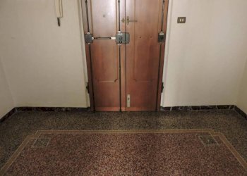 Ingresso - Trilocale via Chiesa delle Grazie, Genova (zona Sampierdarena) - foto 3