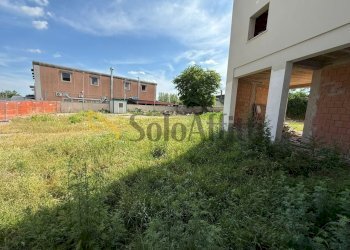 IMG-20250528-WA0010.jpg - Locale Commerciale Via Appia 198, San Nicola la Strada - foto 13