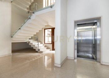 Via Milano 85 ct (6).jpg - Locale Commerciale Via Milano 85, Catania - foto 17