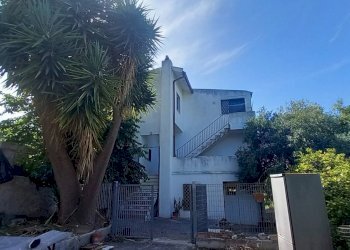 Stabile - Palazzo Loc. FORMITELLE, Vico del Gargano - foto 1