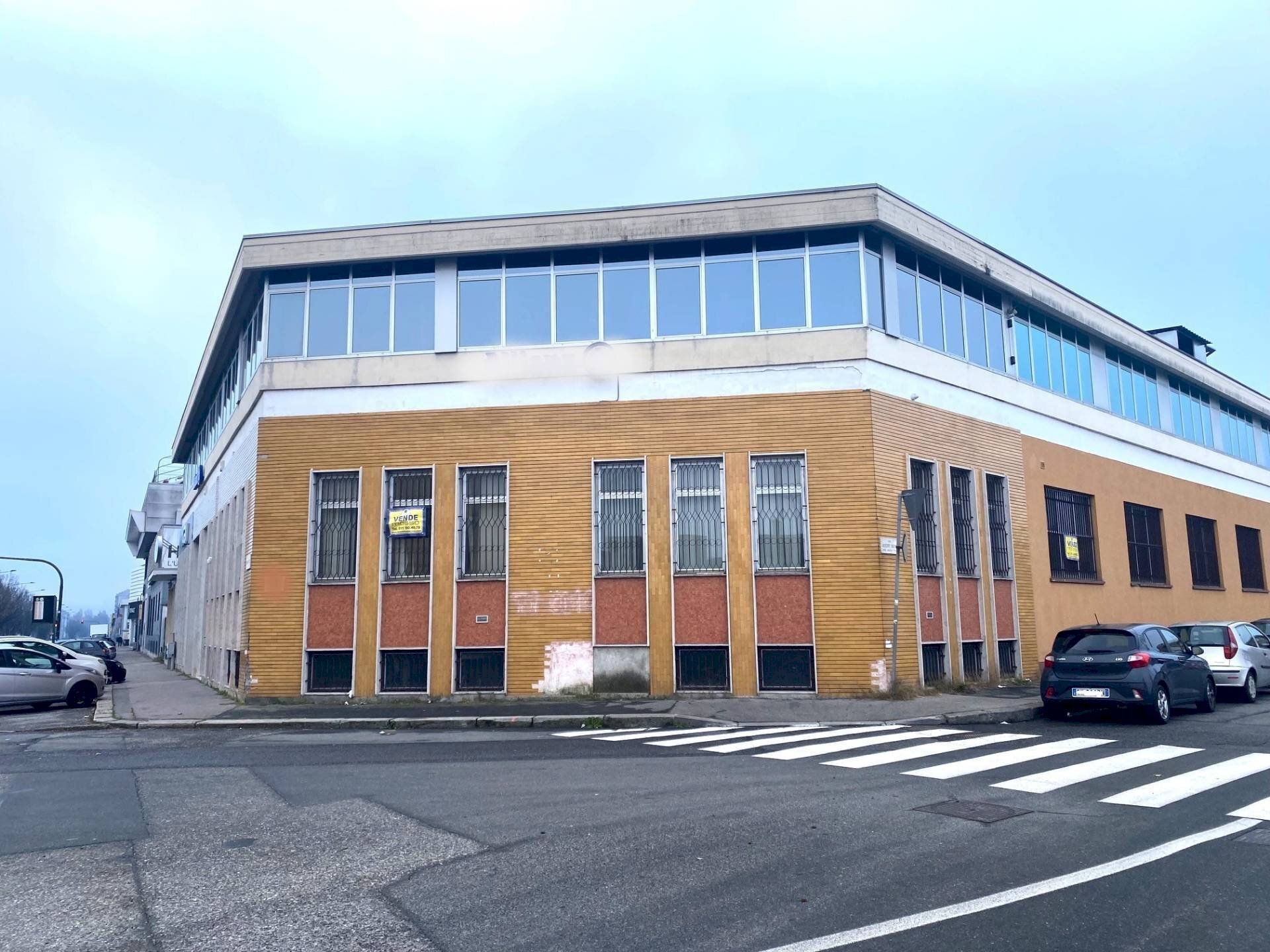 Locale Commerciale Via Sandro Botticelli, Torino (zona Regio Parco) - foto 1