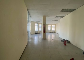 Locale Commerciale Via Sandro Botticelli, Torino (zona Regio Parco) - foto 12