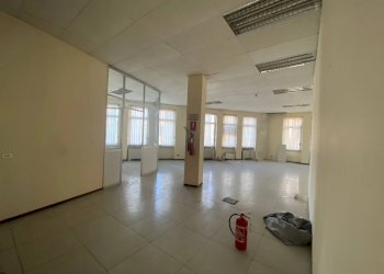 Locale Commerciale Via Sandro Botticelli, Torino (zona Regio Parco) - foto 14