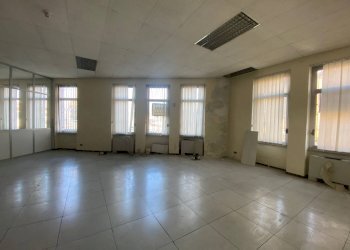 Locale Commerciale Via Sandro Botticelli, Torino (zona Regio Parco) - foto 15