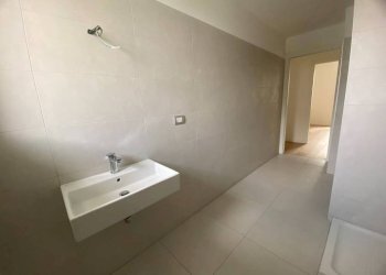 Bagno - Bilocale via Andrea Solari, 6, Milano - foto 10