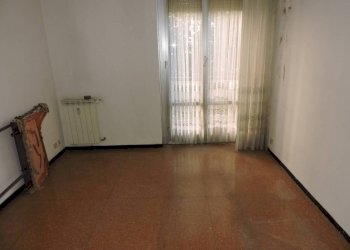 Stanza non arredata - Trilocale via Generale Manfredo Fanti, Genova (zona Sampierdarena) - foto 9