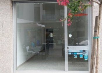 Facciata - Negozio corso Piave, 6, Alba - foto 7