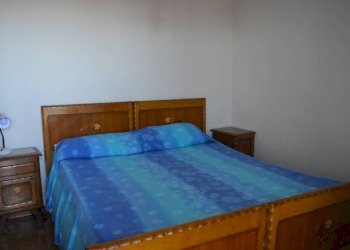 Camera da letto - Bilocale viale Pianfei, 50, Roburent - foto 12