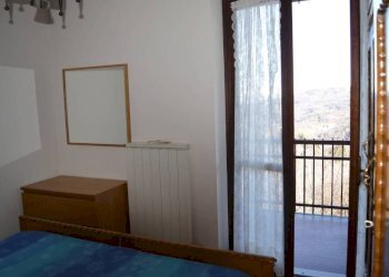 Camera da letto - Bilocale viale Pianfei, 50, Roburent - foto 13
