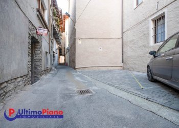 Shop Via Claude D'Avise, Aosta - photo 11