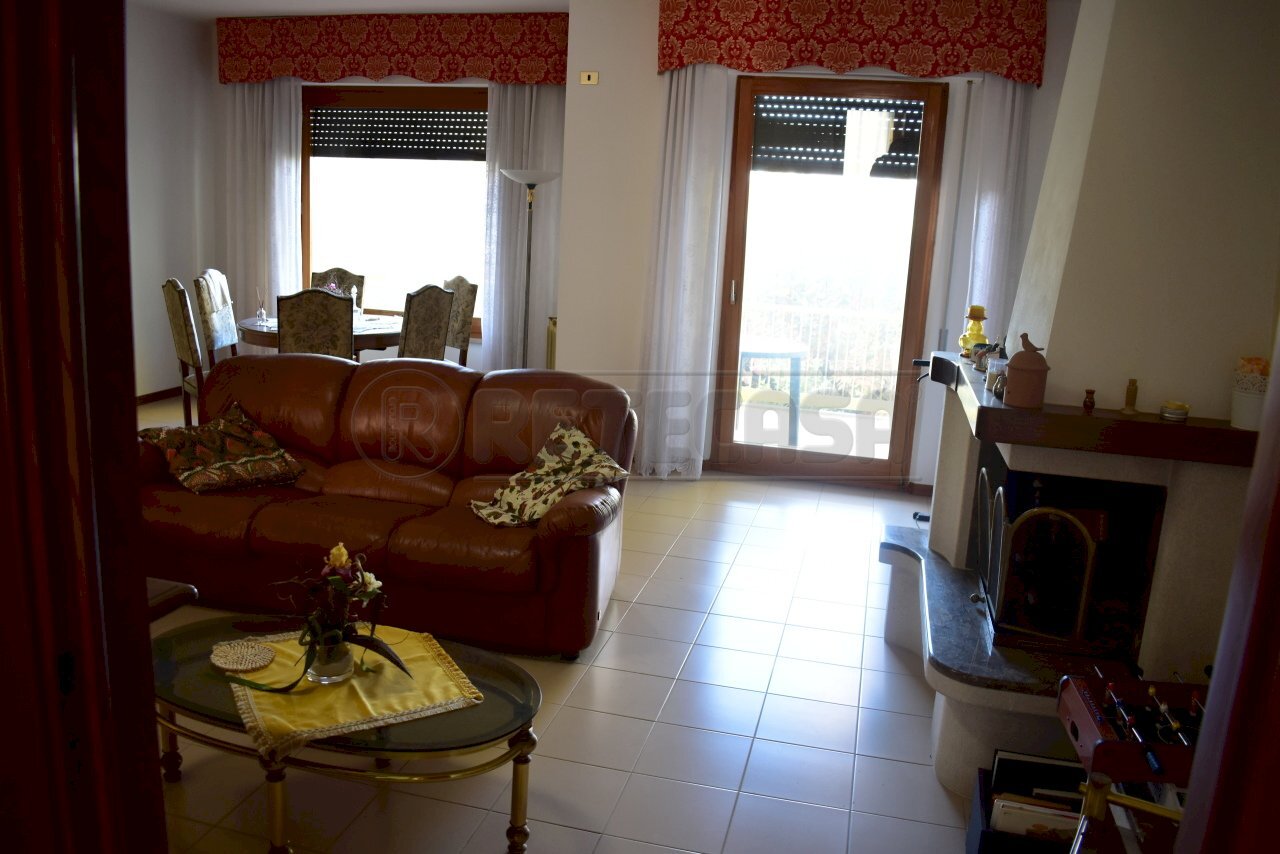 soggiorno - Villa a Schiera Rapolano Terme - foto 1