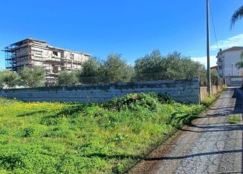 IMG20241206111547.jpg - Terreno edificabile Via delle Vigne, Lamezia Terme - foto 2