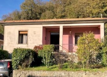 Casa indipendente Fivizzano - foto 1