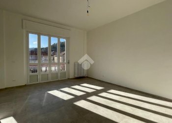 Three-room apartment Via Solferino, Canelli - photo 6