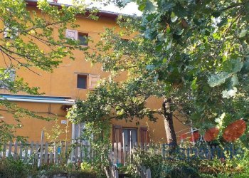 Porzione di casa Gaggio Montano - foto 1