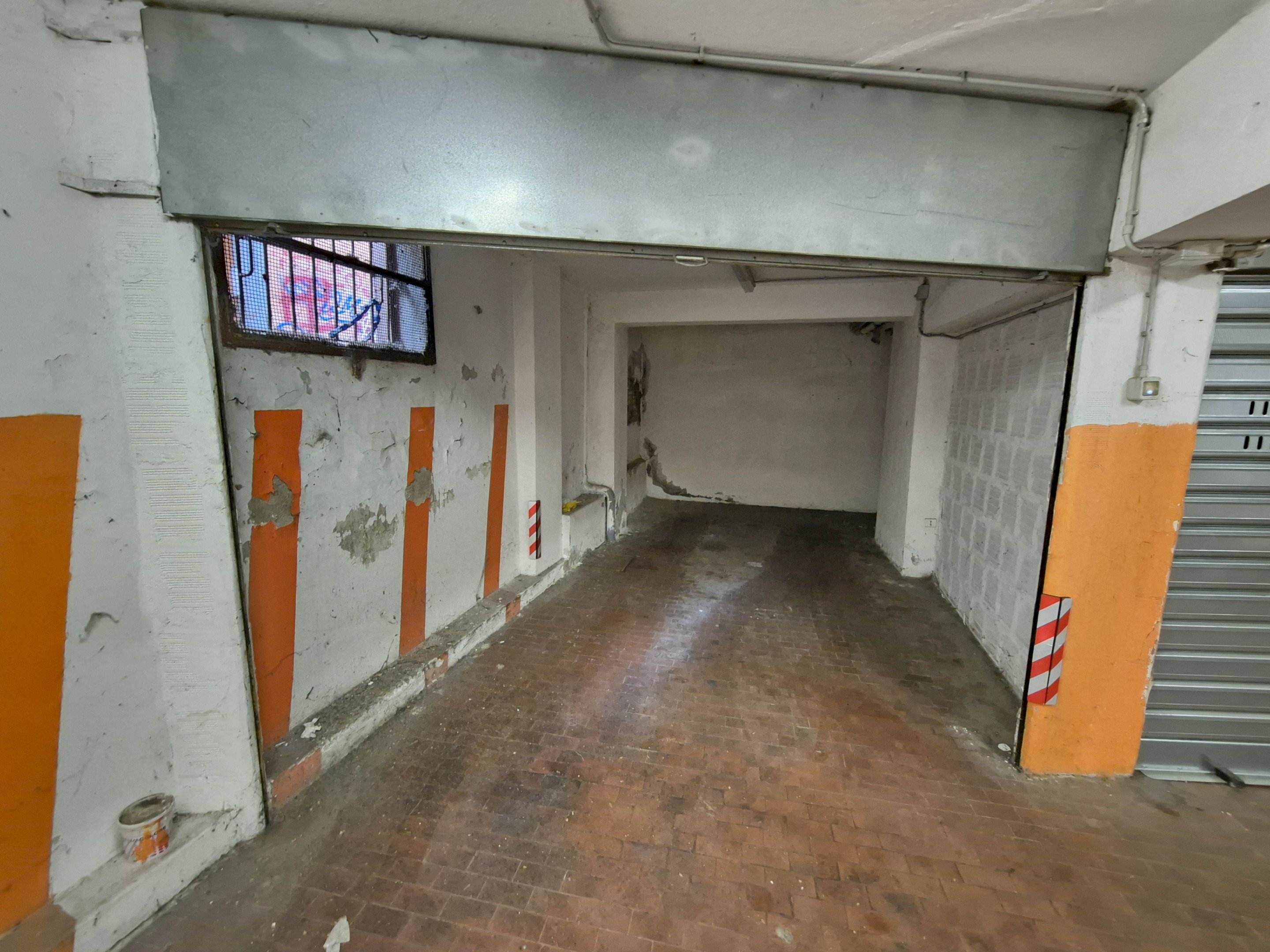 Garage - Parcheggio via del Pratello, Bologna (zona Centro Storico) - foto 1