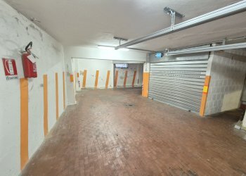 Garage - Parking via del Pratello, Bologna (neighborhood Centro Storico) - photo 4