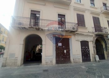 Locale Commerciale Piazza 4 Novembre, Sarno - foto 3